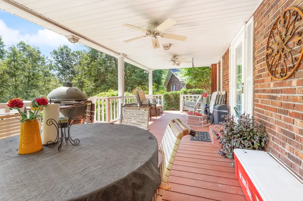 7422 Indian Creek Road Mc Ewen TN 37101