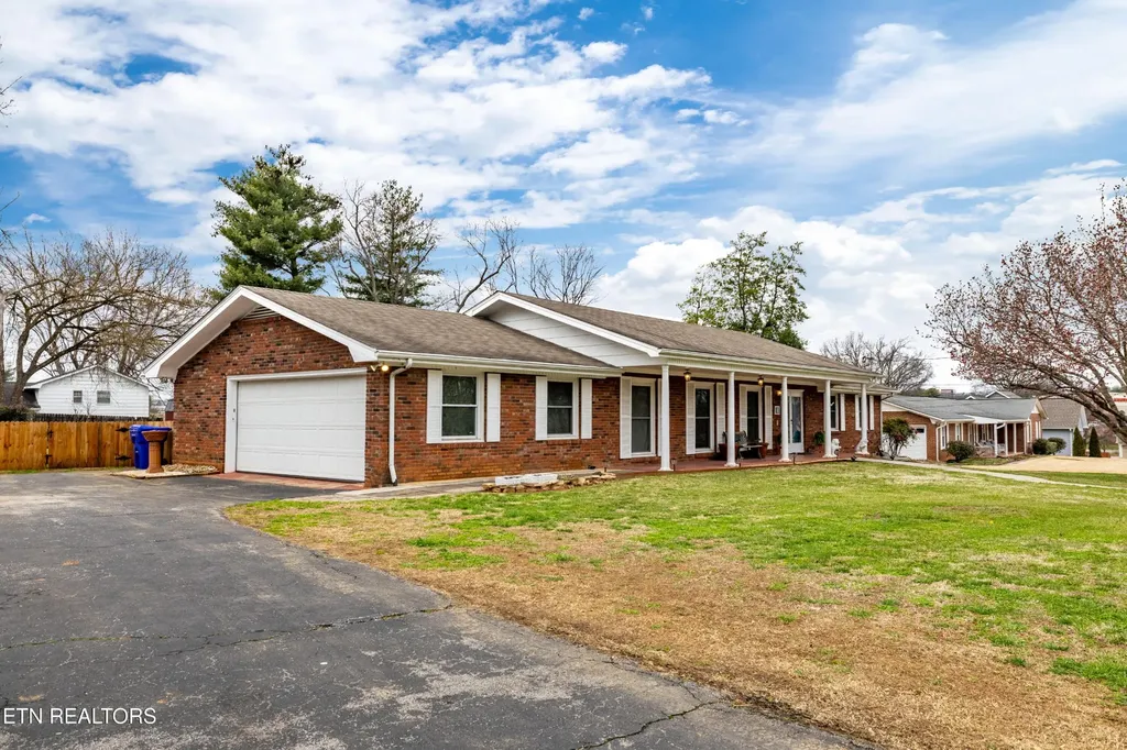 117 Essex Drive Knoxville TN 37922