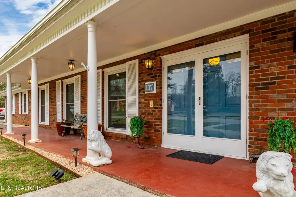 117 Essex Drive Knoxville TN 37922