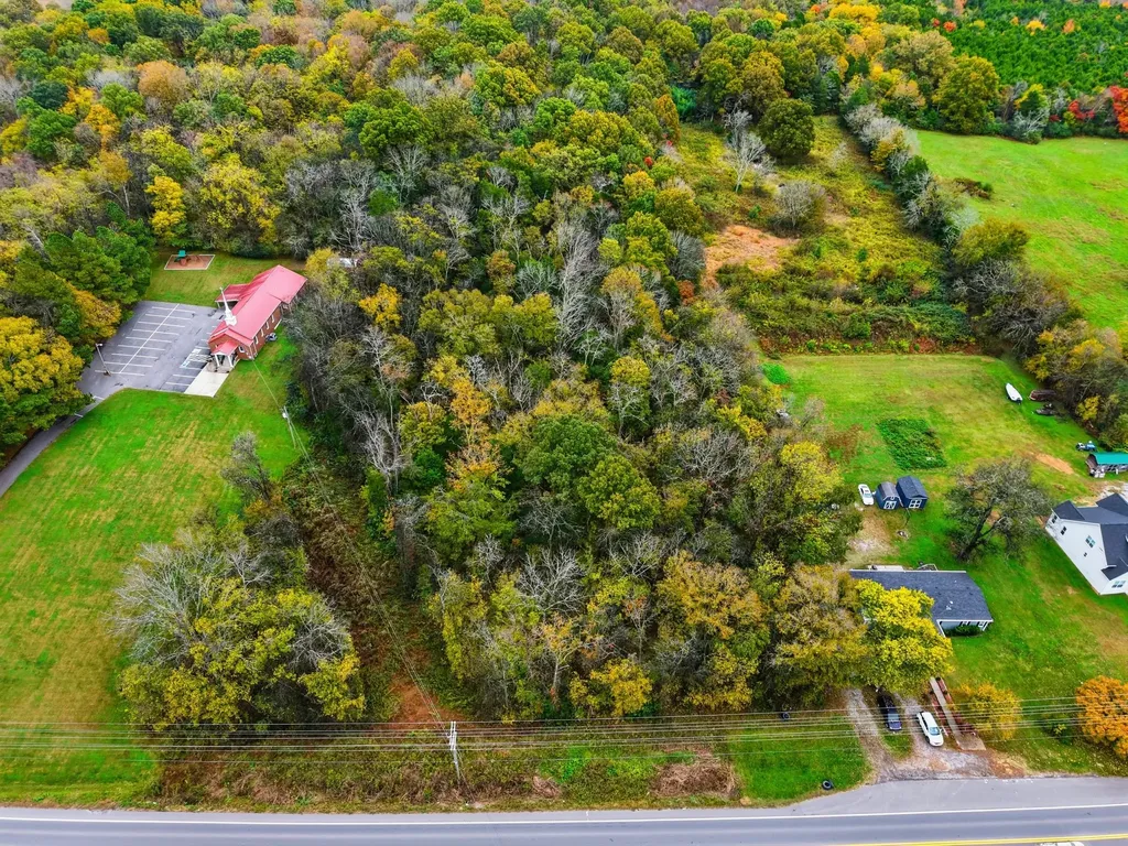 8322 Horton Highway College Grove TN 37046