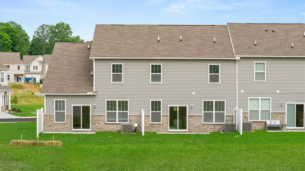 1749 Manuka Lane Columbia TN 38401