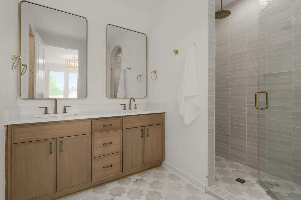 921 Cheatham Place Nashville TN 37208