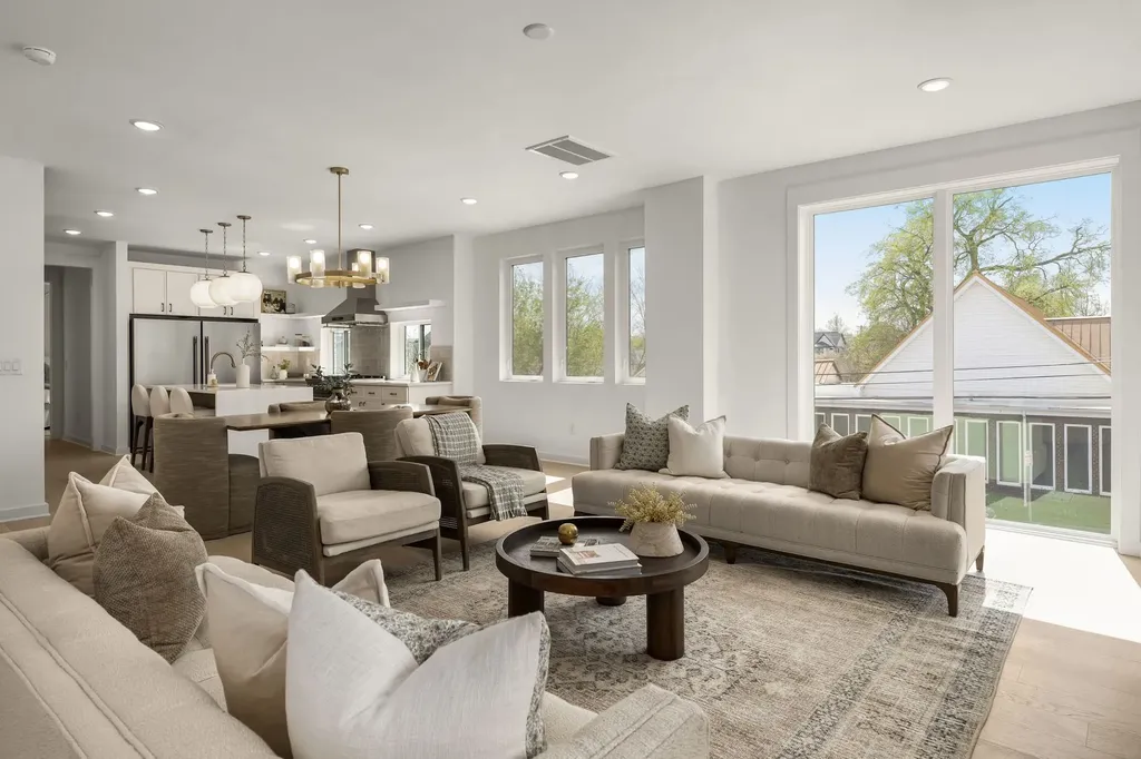 921 Cheatham Place Nashville TN 37208