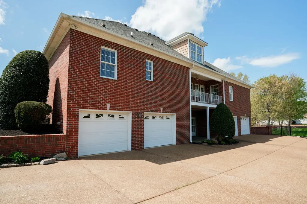 2108 Rodman Boulevard Gallatin TN 37066
