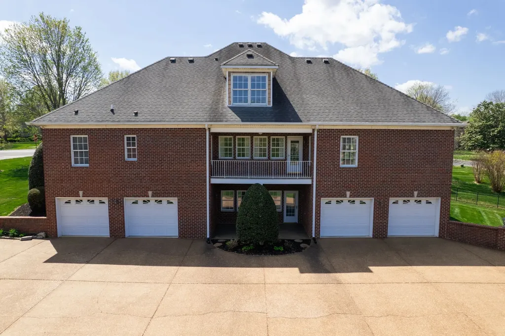 2108 Rodman Boulevard Gallatin TN 37066