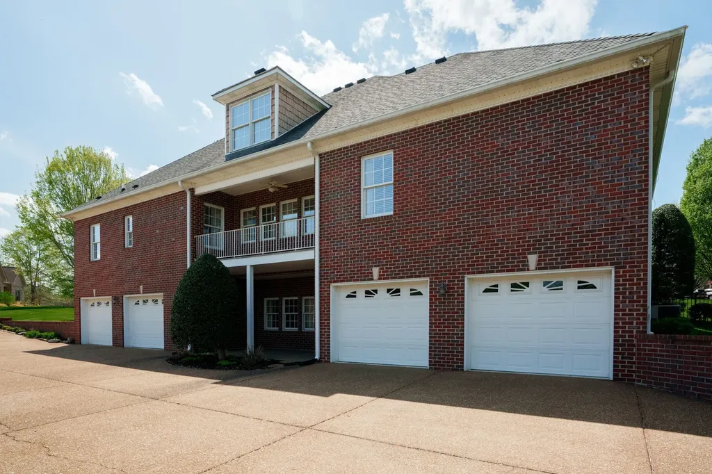 2108 Rodman Boulevard Gallatin TN 37066