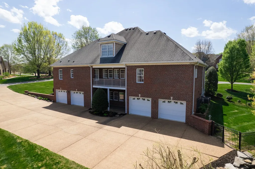 2108 Rodman Boulevard Gallatin TN 37066