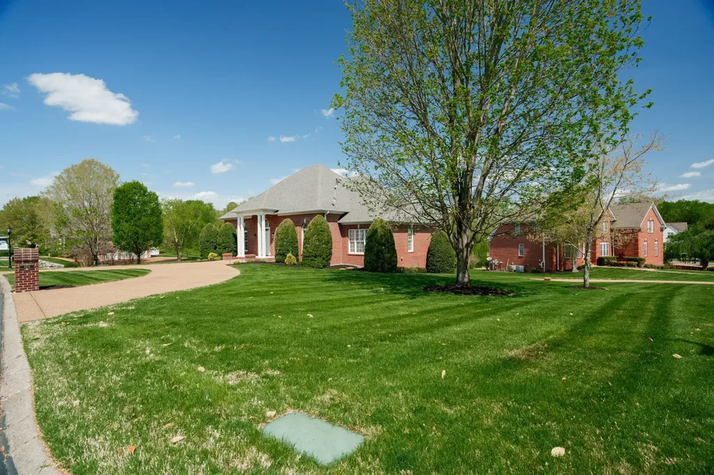 2108 Rodman Boulevard Gallatin TN 37066