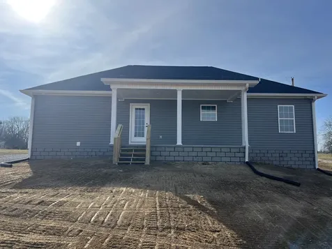 1832 Lafayette Road Red Boiling Springs TN 37150