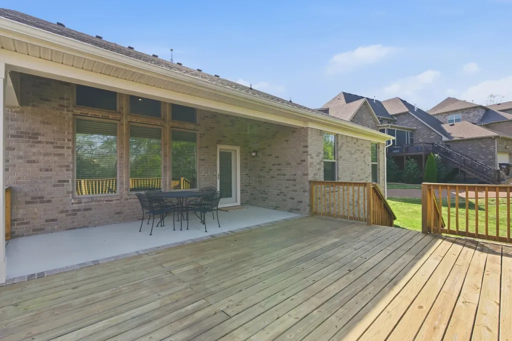 600 Cherry Grove Point Whites Creek TN 37189