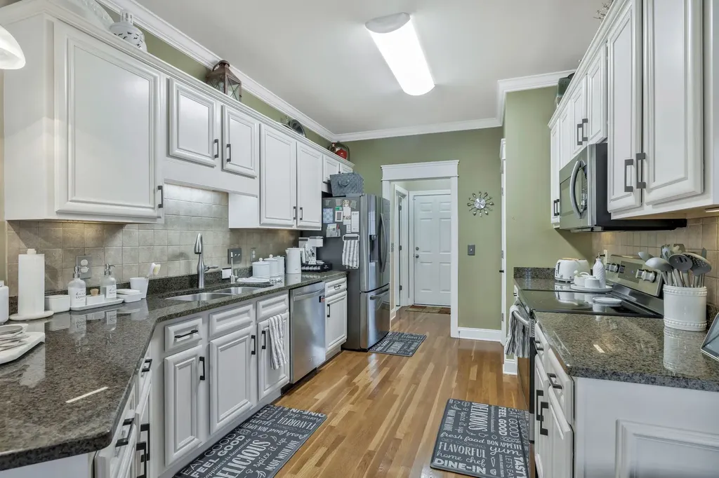 1311 Heather Place Murfreesboro TN 37128