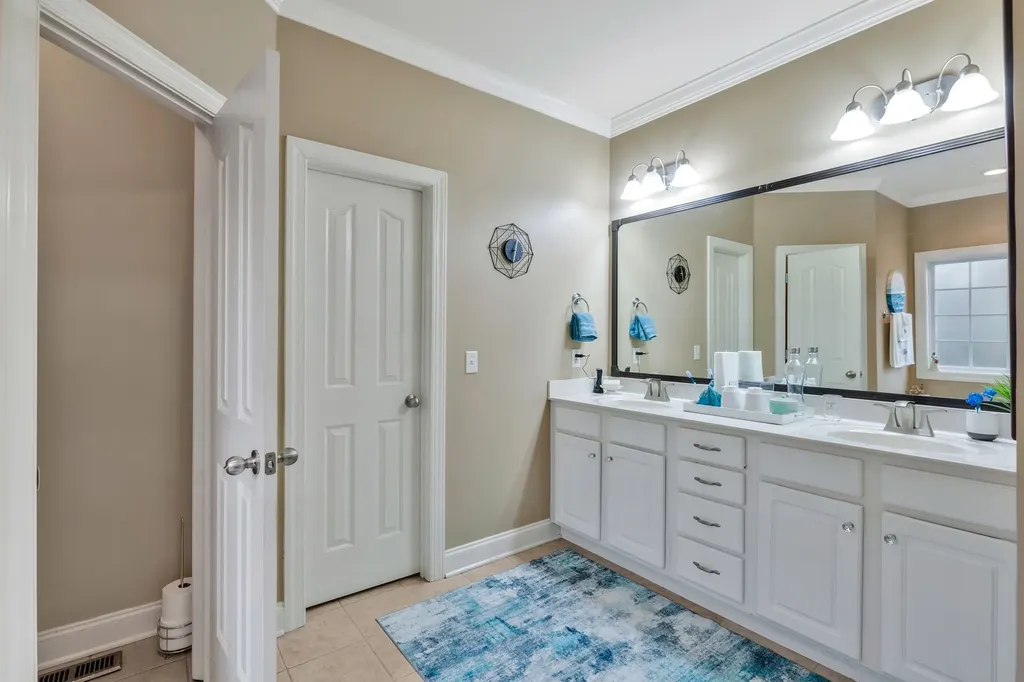1311 Heather Place Murfreesboro TN 37128