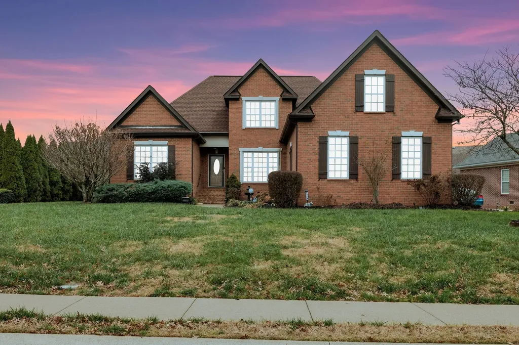 1311 Heather Place Murfreesboro TN 37128