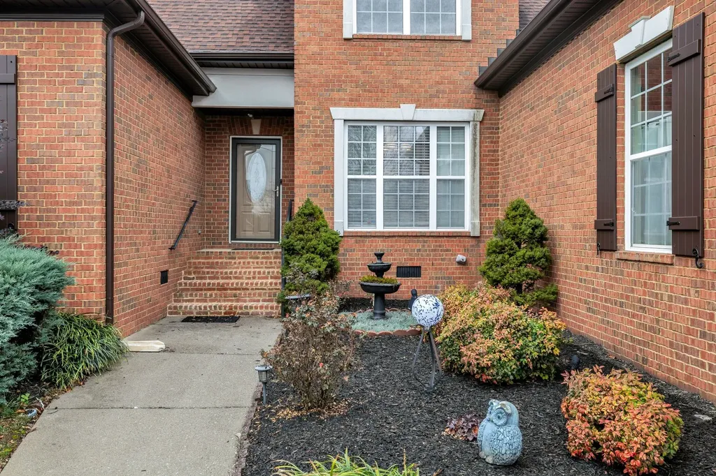 1311 Heather Place Murfreesboro TN 37128