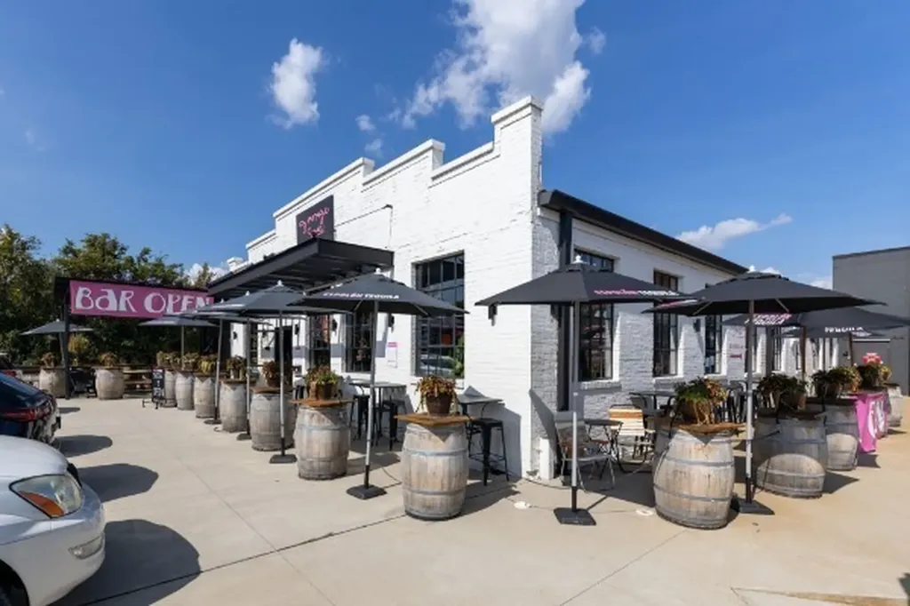 801 Fairwin Avenue Nashville TN 37216