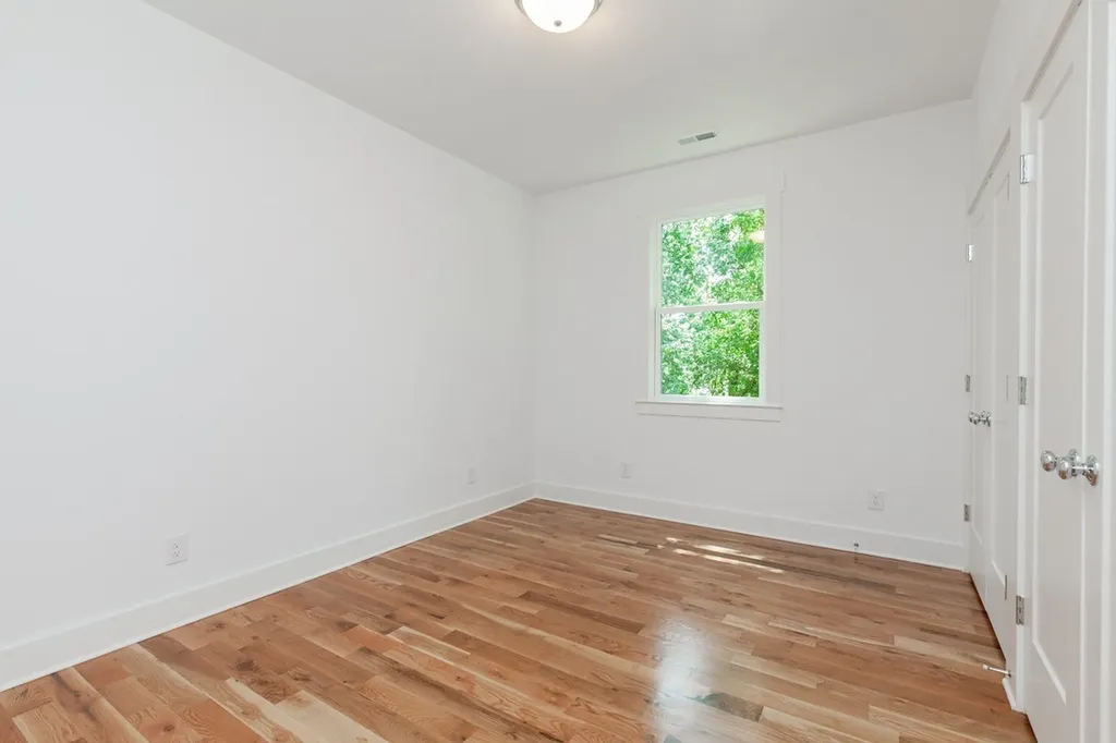 801 Fairwin Avenue Nashville TN 37216