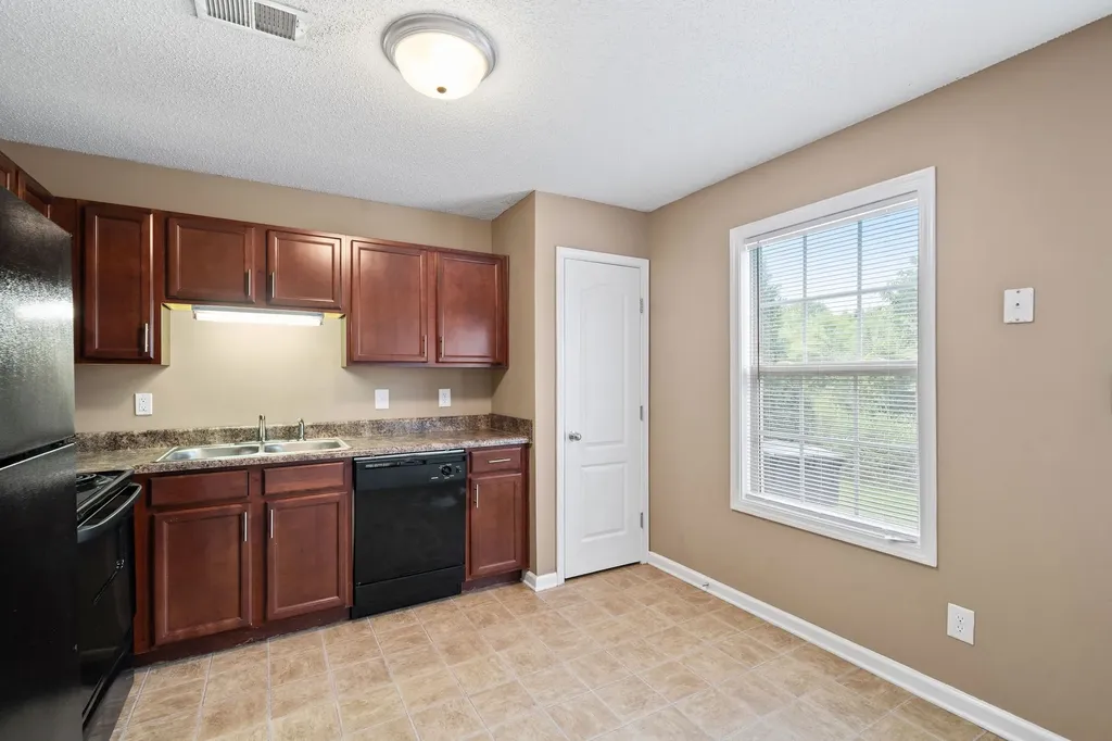 524 Patriot Park Court Clarksville TN 37042
