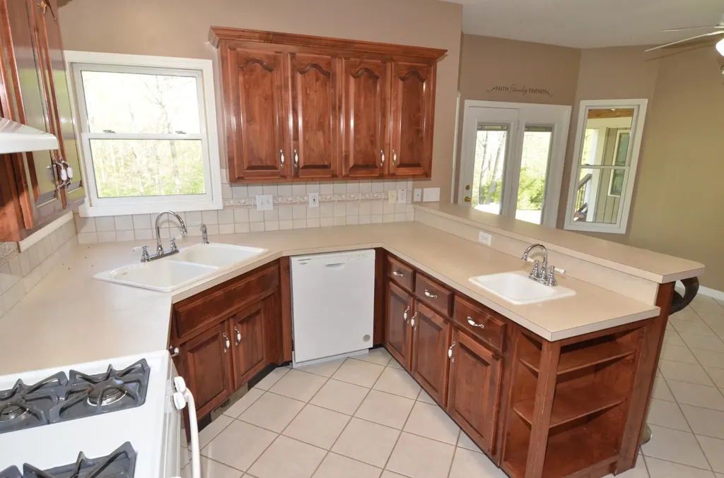 2753 Jarrell Ridge Road Clarksville TN 37043