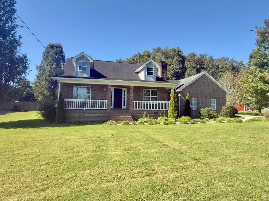 90 Heather Heights Bradyville TN 37026