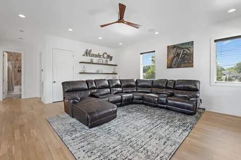 1002 W Grove Avenue Nashville TN 37203