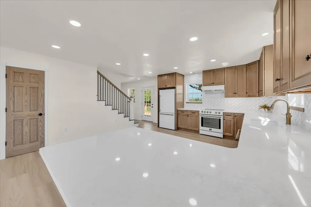 2152 Old Well Road Morrison TN 37357