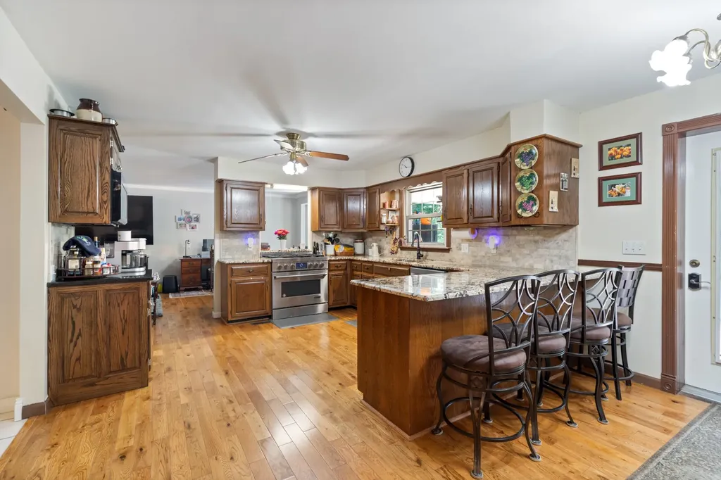 7422 Indian Creek Road Mc Ewen TN 37101