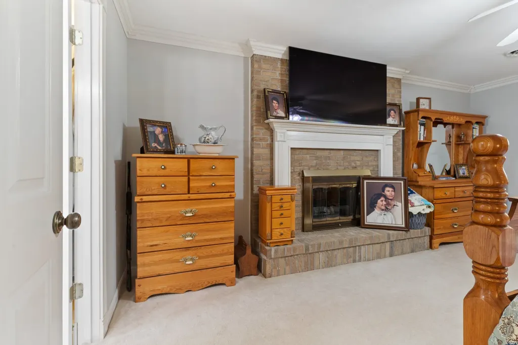 7422 Indian Creek Road Mc Ewen TN 37101