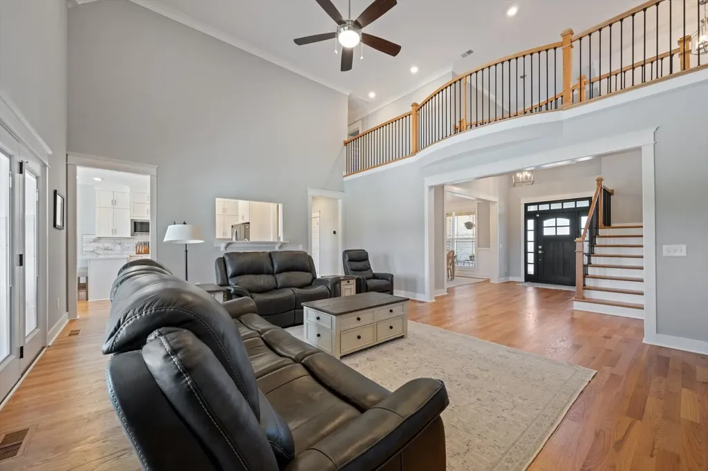 2507 Tom Austin Highway Greenbrier TN 37073