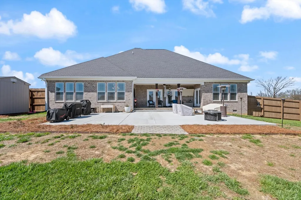 2507 Tom Austin Highway Greenbrier TN 37073