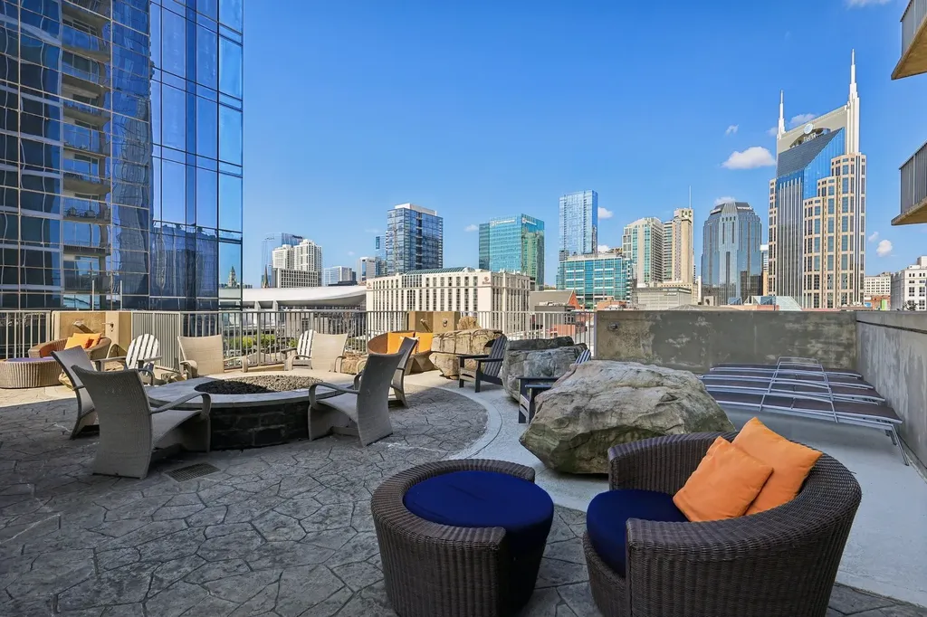 301 Demonbreun Street Nashville TN 37201