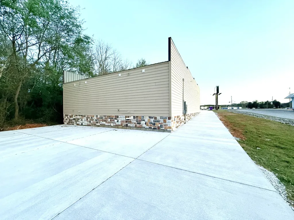 913 S College Street Winchester TN 37398