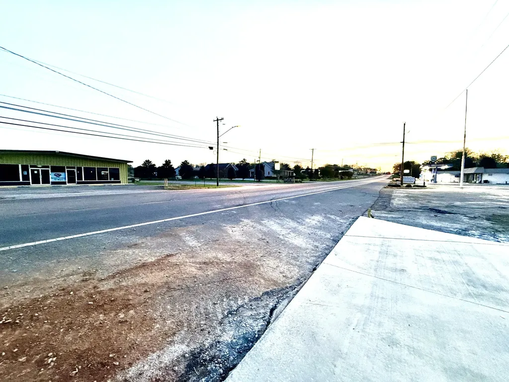 913 S College Street Winchester TN 37398