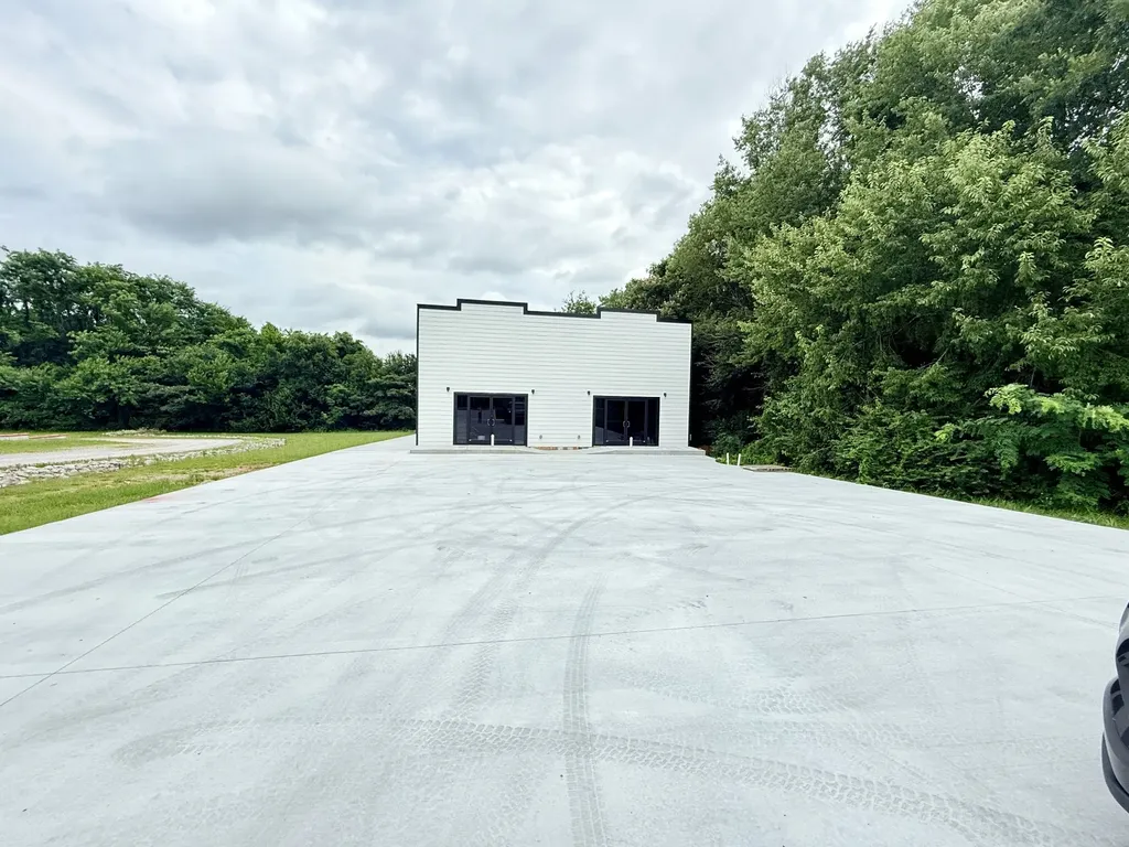 913 S College Street Winchester TN 37398