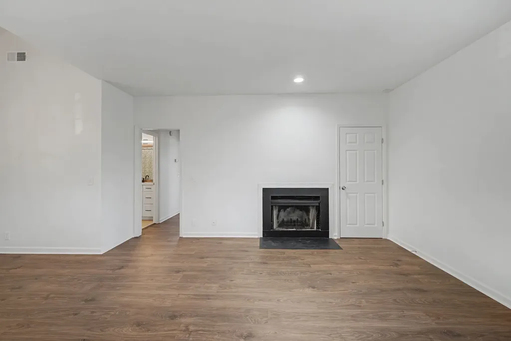 2135 Acklen Avenue Nashville TN 37212