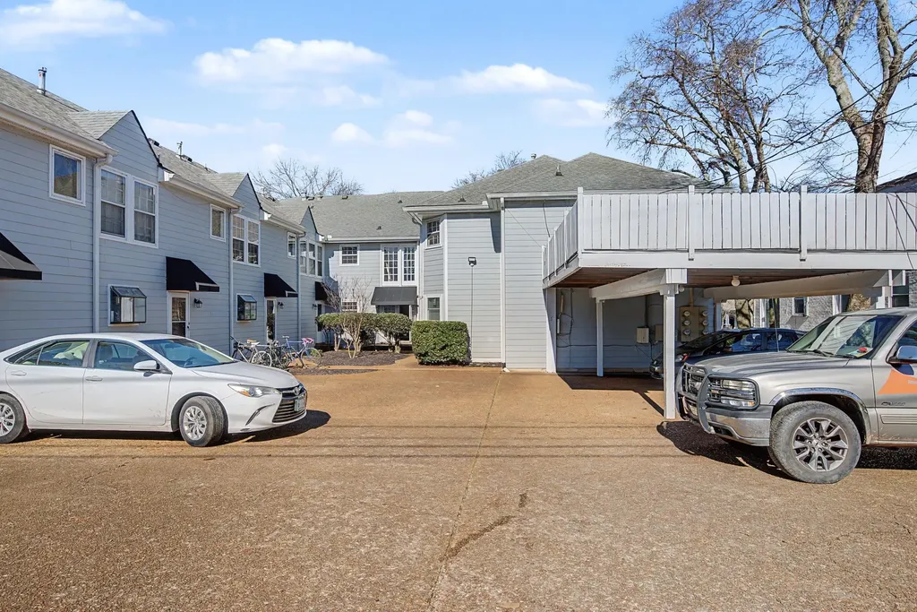 2135 Acklen Avenue Nashville TN 37212