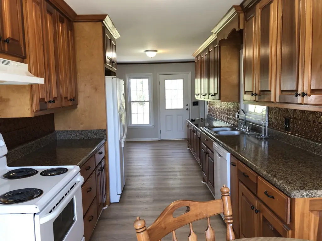 4450 Pulaski Highway Lawrenceburg TN 38464