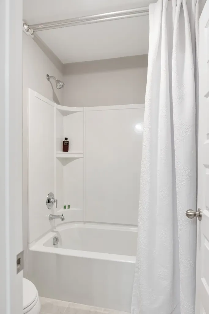 1022 Emery Bay Circle Hendersonville TN 37075