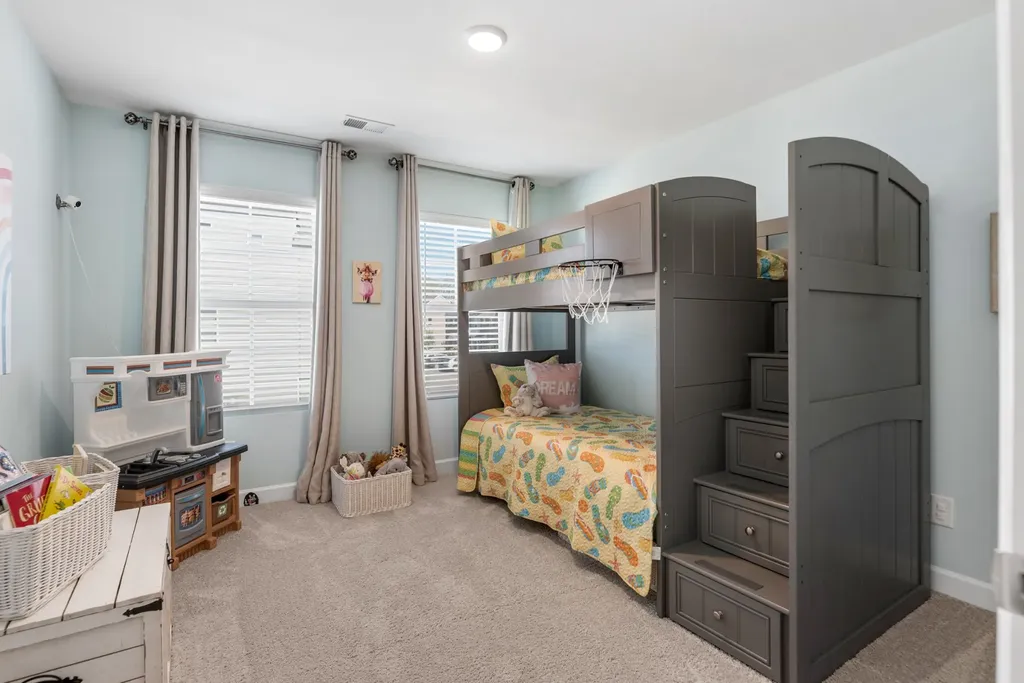 1022 Emery Bay Circle Hendersonville TN 37075