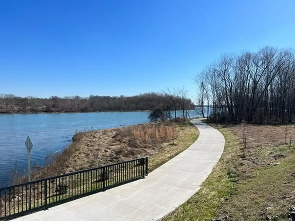 1022 Emery Bay Circle Hendersonville TN 37075