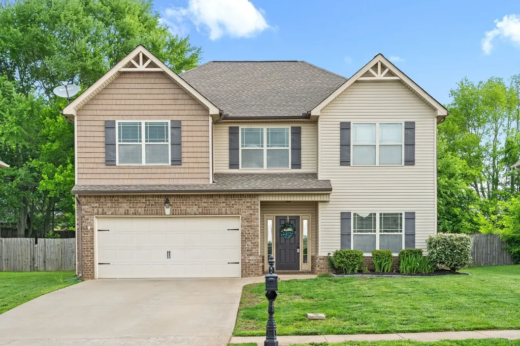 735 Sturdivant Drive Clarksville TN 37042