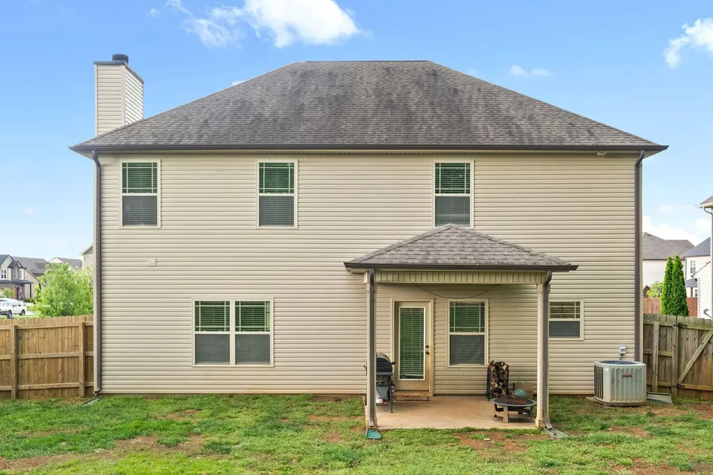 735 Sturdivant Drive Clarksville TN 37042