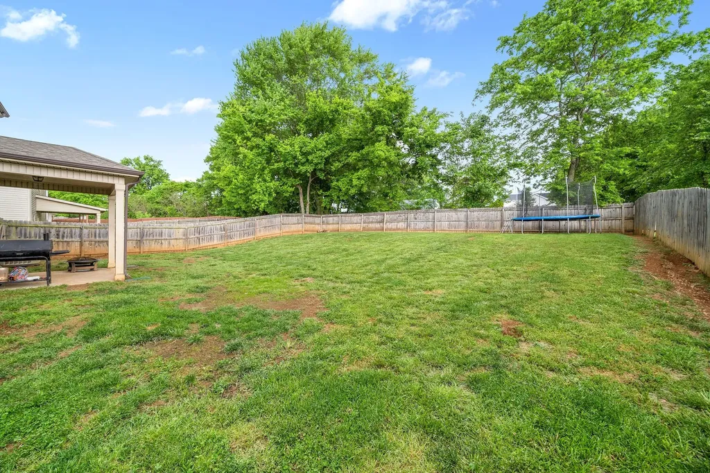 735 Sturdivant Drive Clarksville TN 37042
