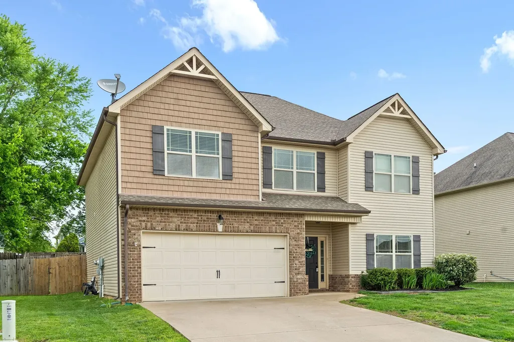 735 Sturdivant Drive Clarksville TN 37042