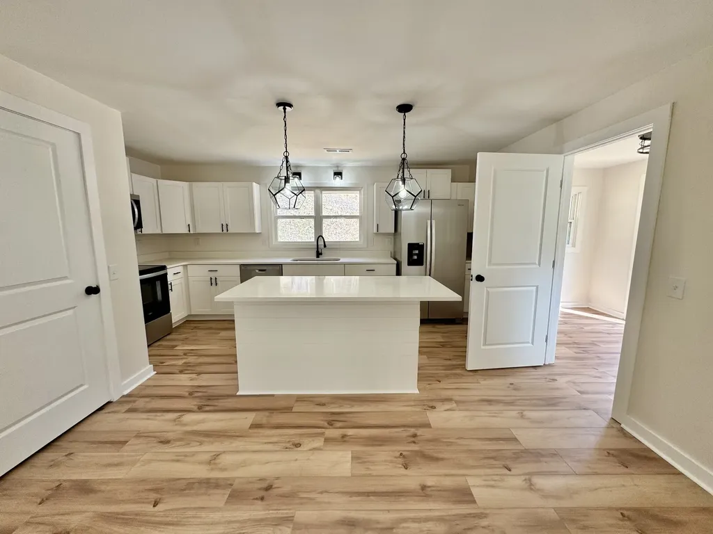 220 Friendship Hollow Road, S Pleasant Shade TN 37145