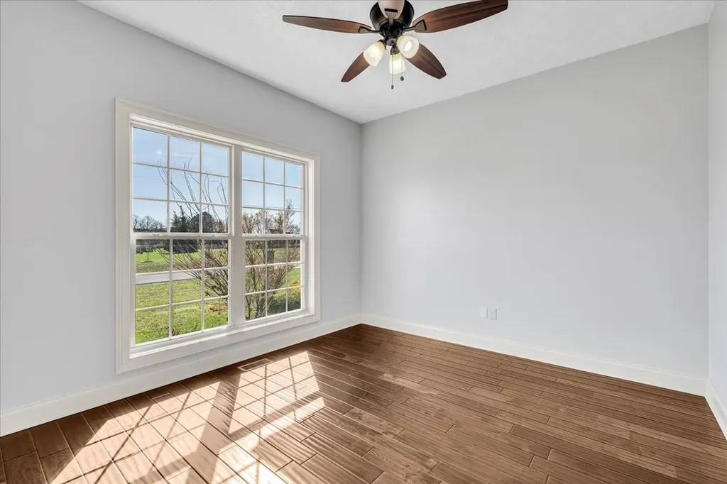 71 Lancaster Street Hillsboro TN 37342
