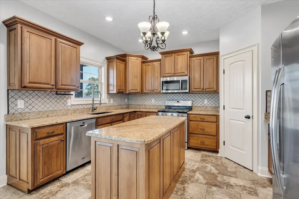 71 Lancaster Street Hillsboro TN 37342