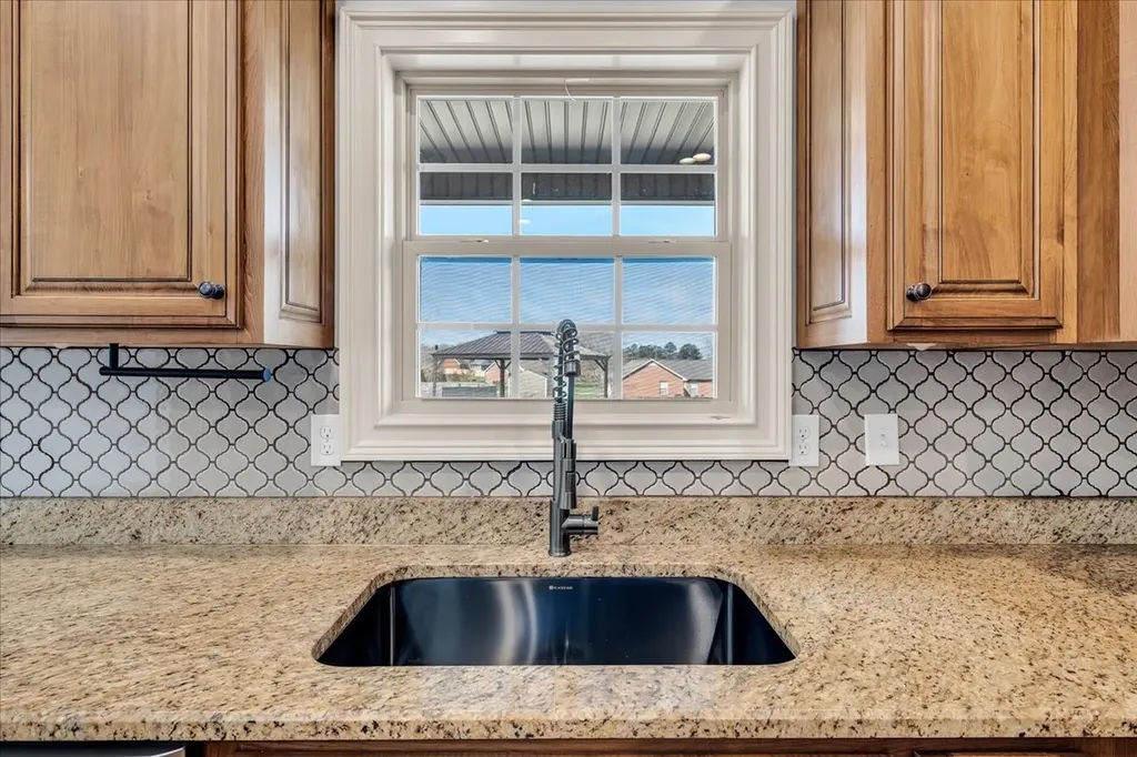 71 Lancaster Street Hillsboro TN 37342
