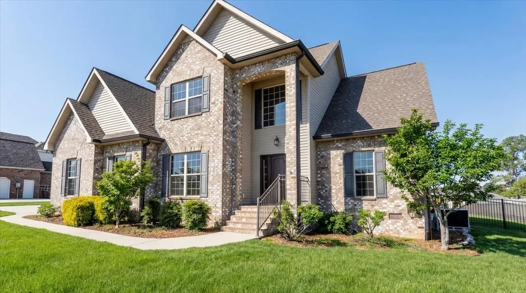 71 Lancaster Street Hillsboro TN 37342