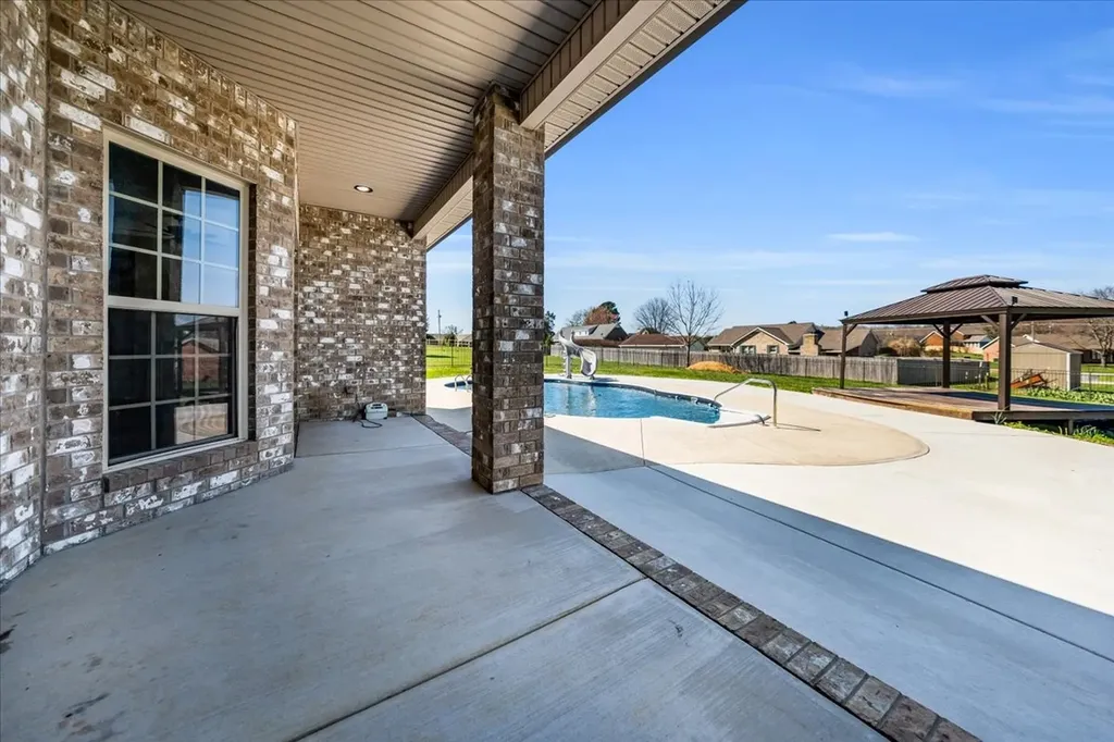 71 Lancaster Street Hillsboro TN 37342