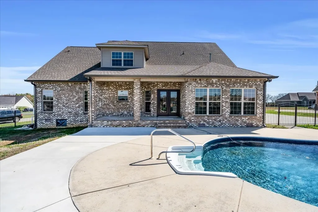 71 Lancaster Street Hillsboro TN 37342